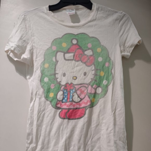 Sanrio Hello Kitty Christmas T shirt - Picture 1 of 3